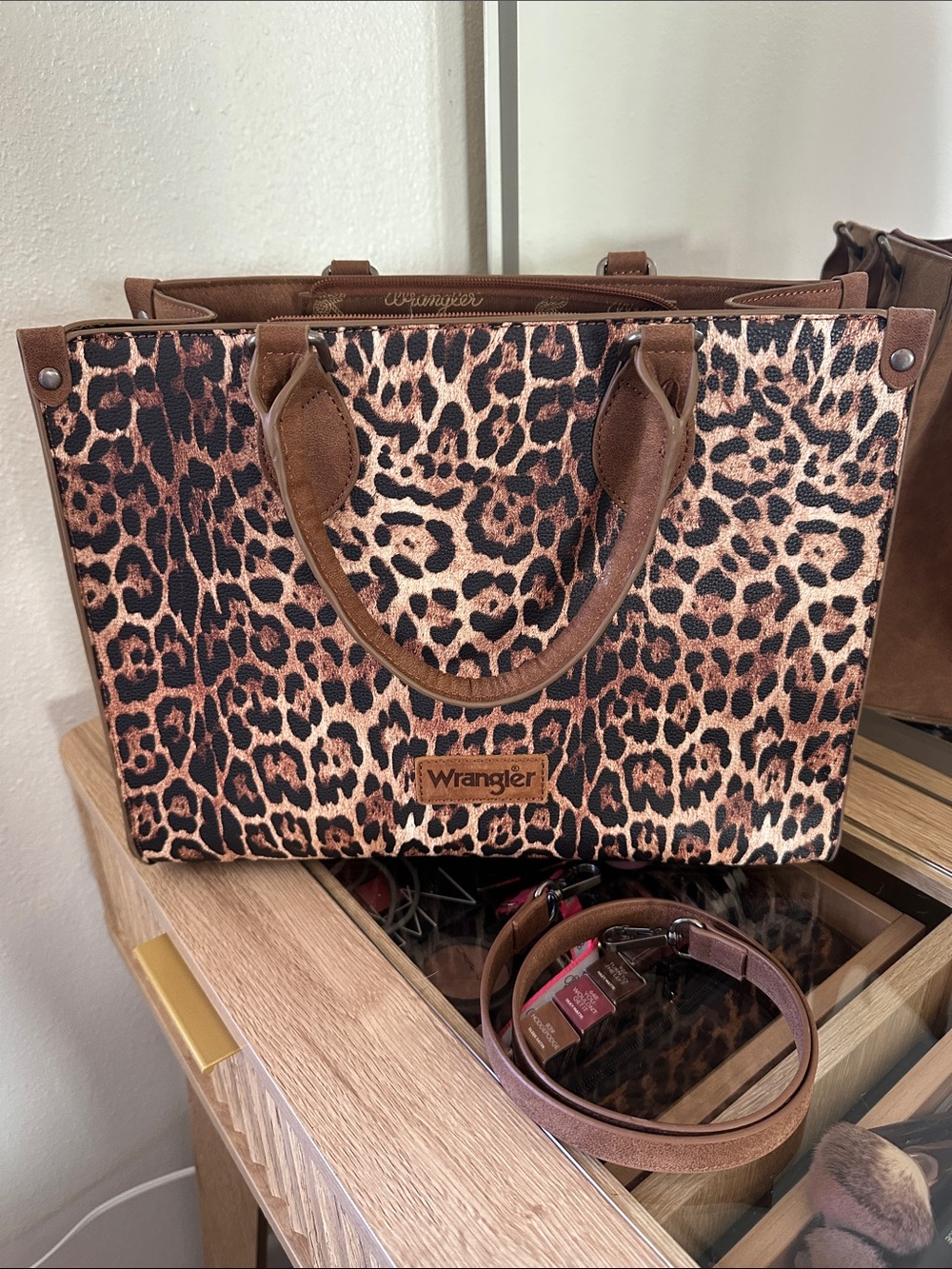 Wrangler Leopard Print Tote in Brown and Black used maybe 3 times!